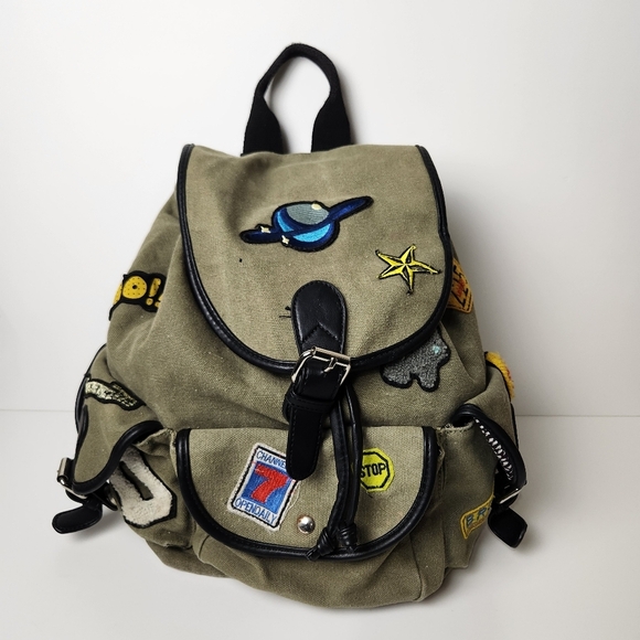 DREAM CONTROL Utility Multi-Pocket Backpack With Patches UNISEX - Picture 13 of 13